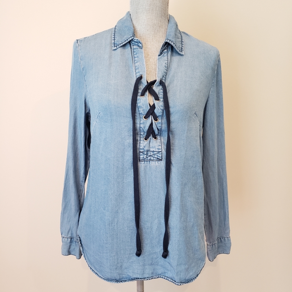 Women's VELVET HEART Chambray Top. S